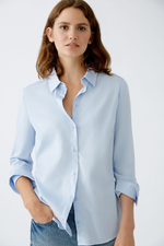 An image of the Oui Stretch Shirt in Light Blue.