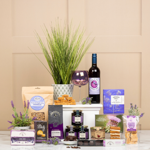 An image of the Brodie Countryfare The Findhorn hamper.