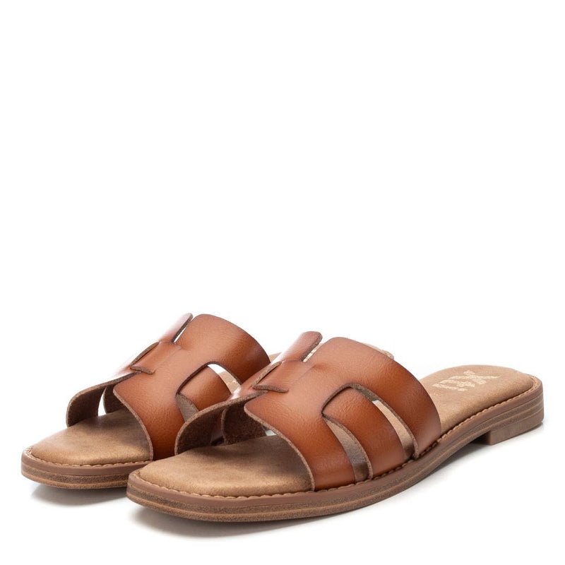 An image of the Xti Slide Sandals