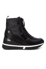 An image of the Xti Ankle Boots in Textile Black.