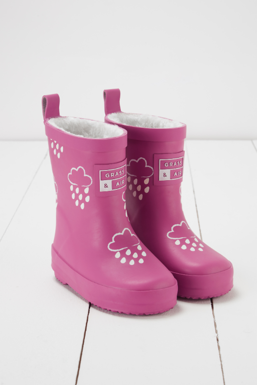 An image of the Grass & Air Colour Changing Kids Wellies in Orchid Pink.