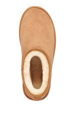 An image of the EMU Australia Stinger Micro Sheepskin Boots in Chesnut.