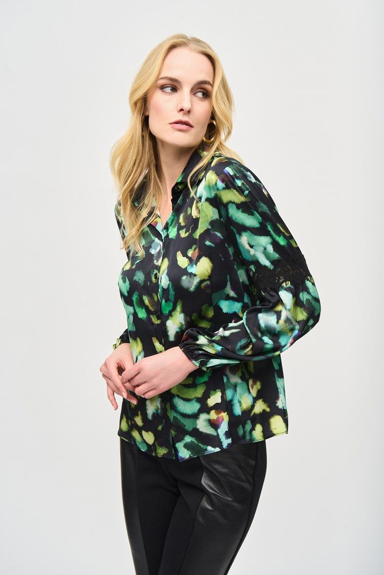 An image of a model wearing the Joseph Ribkoff Collared Blouse in Black/Multi.