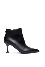 An image of the Nero Giardini Heeled Ankle Boots in Nero.