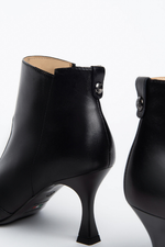 An image of the Nero Giardini Heeled Ankle Boots in Nero.