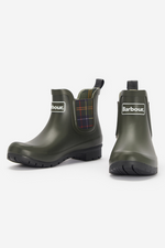 An image of the Barbour Kingham Chelsea Wellingtons in Olive.