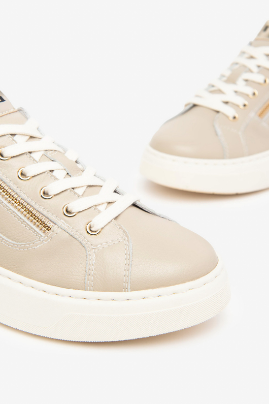 An image of the Nero Giardini Trainers in Beige.