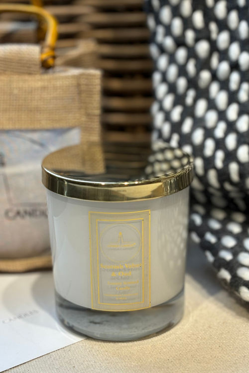 An image of the Covesea Candles Luxury Candle in the scent Scottish Velvet & Oud.