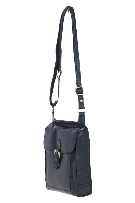 An image of the Ashwood Leather Leather Shoulder Bag in the colour Navy.