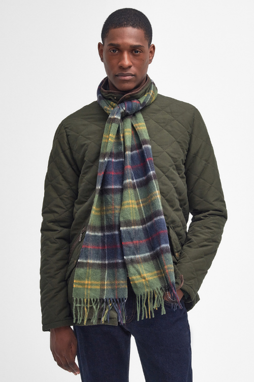 An image of the Barbour Cashmere Scarf in Classic.