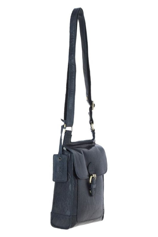 An image of the Ashwood Leather Leather Shoulder Bag in the colour Navy.