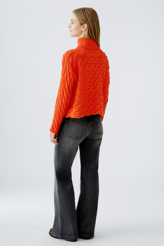 An image of the Oui Cable Knit Jumper in Cherry Tomato.