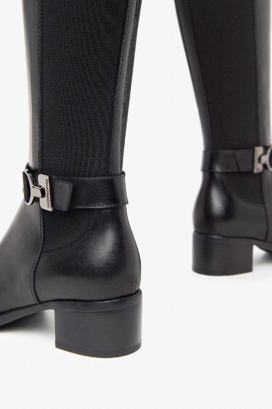 An image of the Nero Giardini Heeled Knee High Boots in Nero.