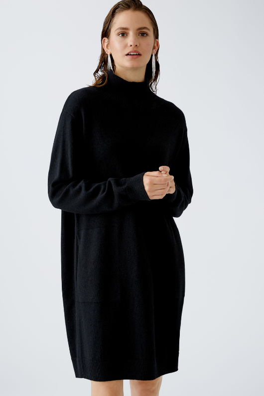 An image of the Oui Knitted Dress in Black.