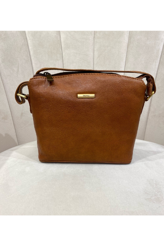 An image of the Nova Leathers Crossbody Bag in Caramel.