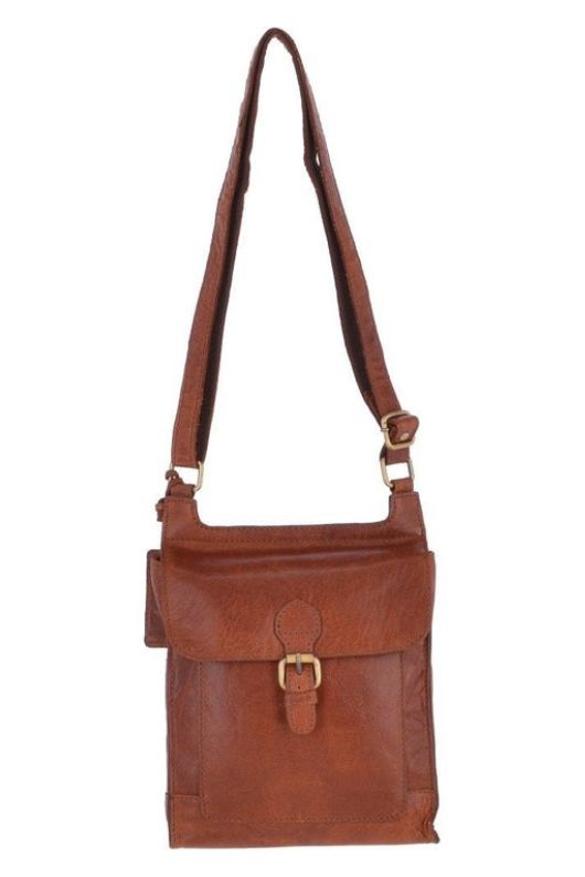 An image of the Ashwood Leather Leather Shoulder Bag in the colour Honey.