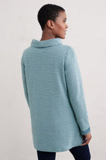 An image of the Seasalt Mawgan Porth Tunic in Bramble Bank Mist.