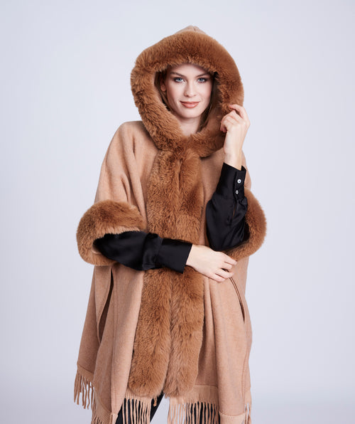 An image of the Pia Rossini Adalee Wrap in Camel.