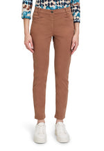 An image of the Betty Barclay Casual Trousers in Thrush.