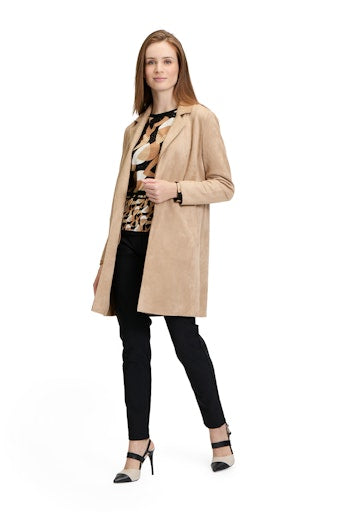 An image of the Betty Barclay Long Blazer in