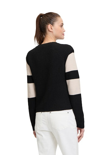 An image of the Betty Barclay Chunky Knit Cardigan