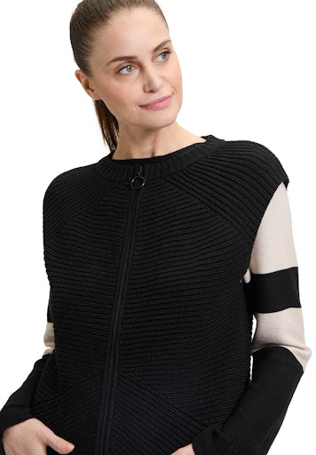 An image of the Betty Barclay Chunky Knit Cardigan