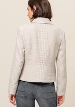 An image of the Bianca Silja Jacket in Bisquit.