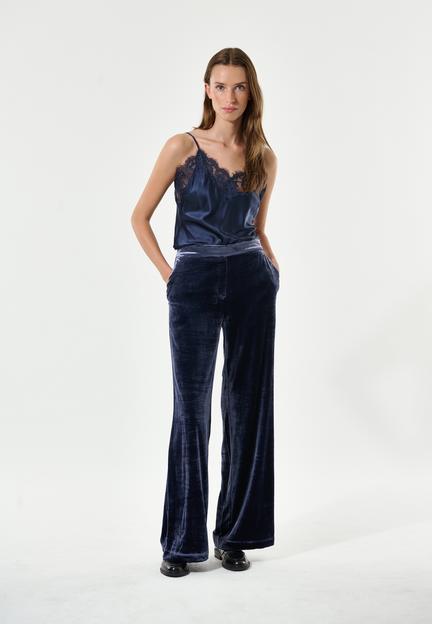 An image of the Dea Kudibal Nonadea Trousers