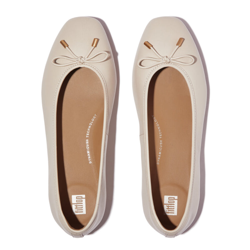 An image of the Fitflop Delicato Bow Soft Leather Ballet Flats