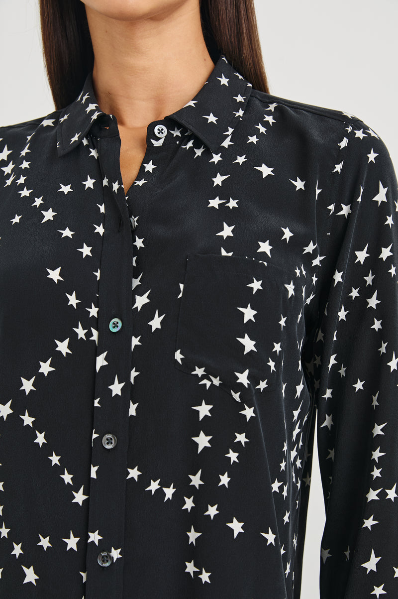 An image of the Rails Kate Shirt in Black Star Chain.