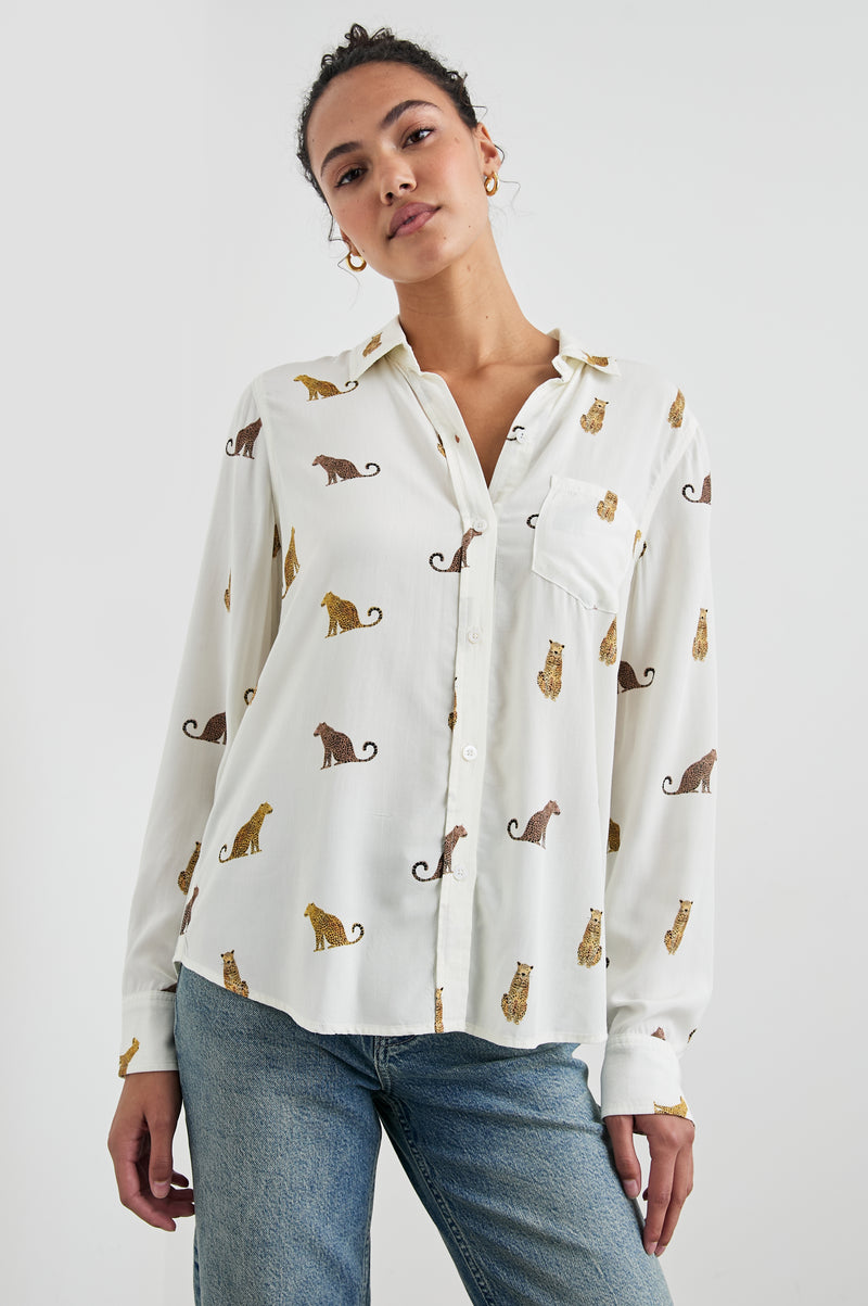 An image of the Rails Kathryn Button Down Shirt in Wild Animals.