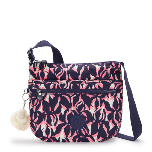 An image of the Kipling Arto Bag