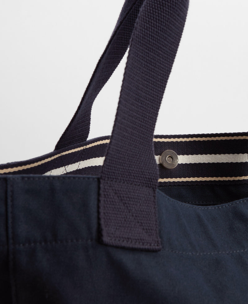 An image of the Barbour Barbour Logo Tote Bag