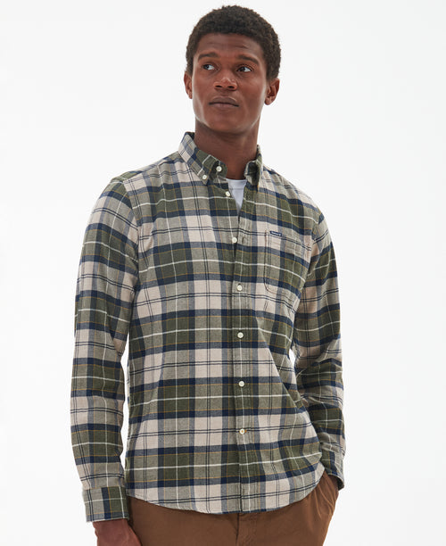 An image of the Barbour Kyeloch Tailored Shirt in Forest.