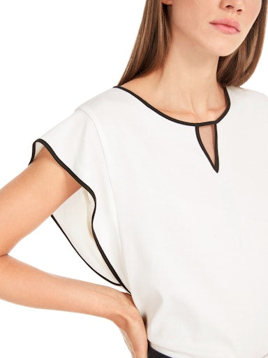 An image of the Marc Cain T-Shirt With Ruffle Sleeves