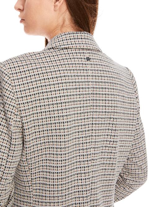 An image of the Marc Cain Houndstooth Blazer in Smoke.