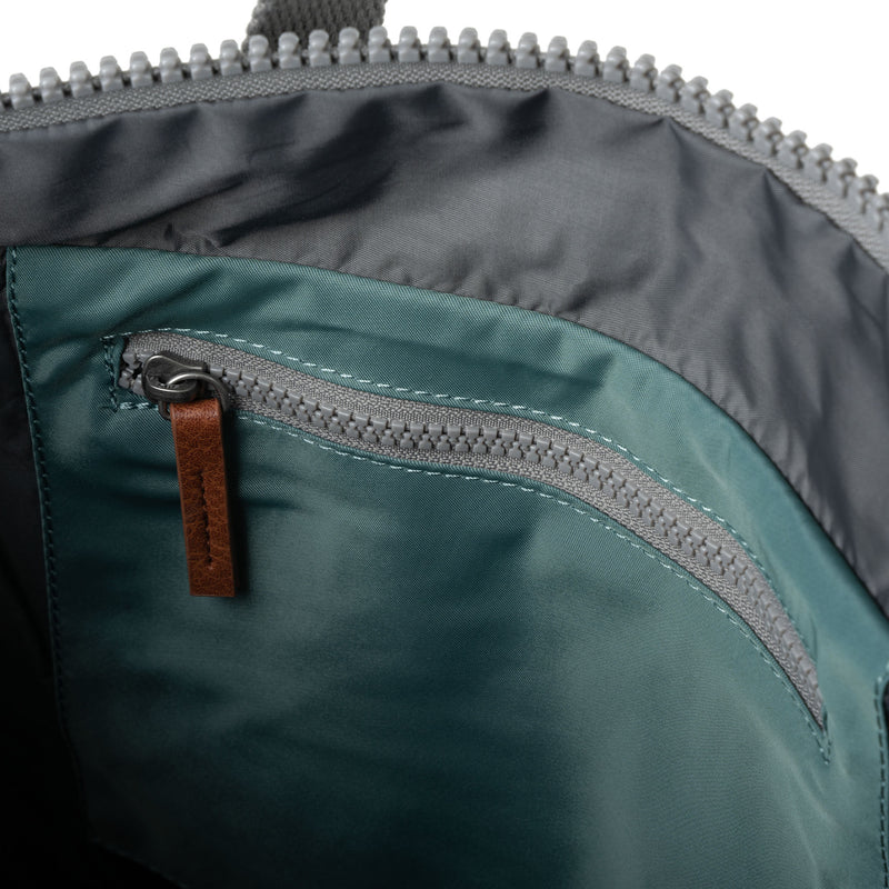 An image of the ROKA Canfield B Backpack in Sage.