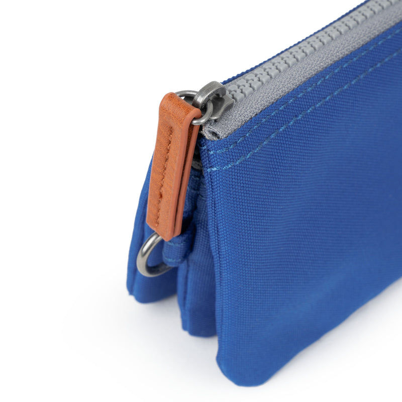 An image of the ROKA Carnaby Purse in Galactic Blue.