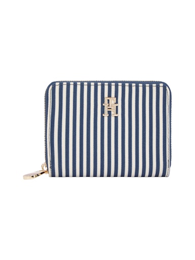 An image of the Tommy Hilfiger Poppy Summer Zip Around Wallet