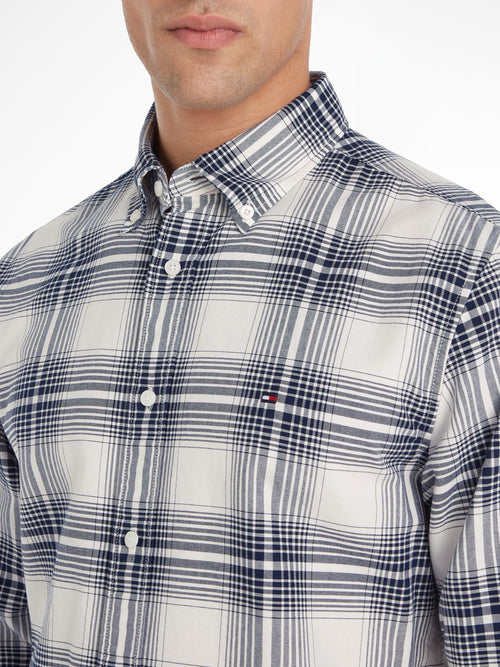 An image of the Tommy Hilfiger Heritage Oxford Check Shirt in Carbon Navy / Ancient White.