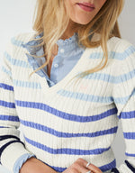 An image of the Crew Clothing Heritage Cable V-Neck Jumper