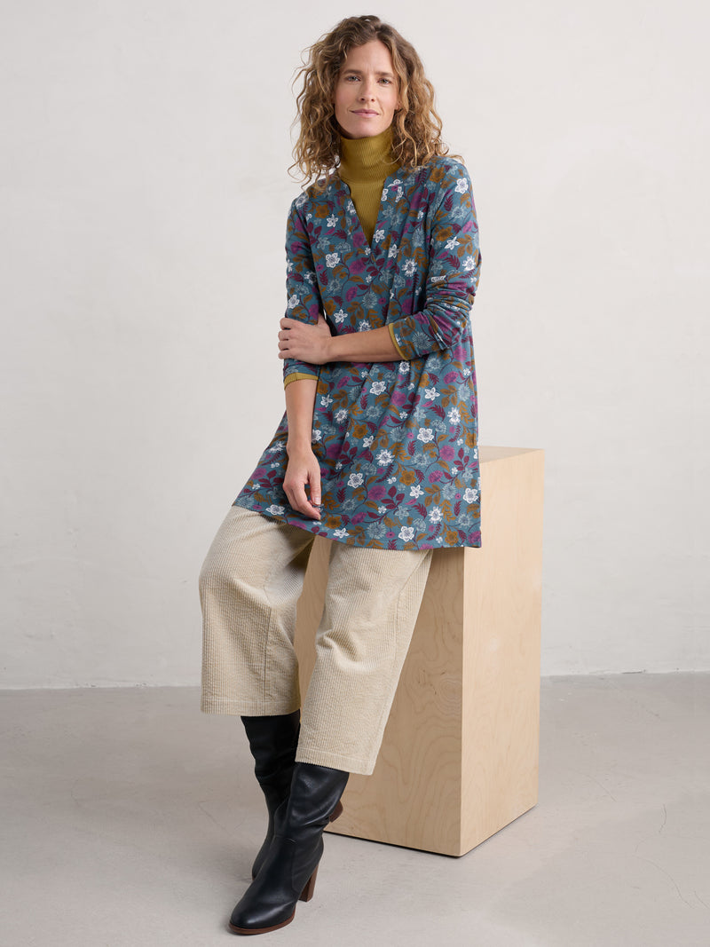 An image of the Seasalt Wreathe Tunic in Woodblock Bloom Dusky Jade.