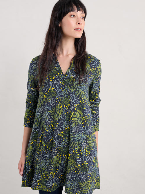 An image of the Seasalt Wreathe Tunic in Pressed Fern Maritime.