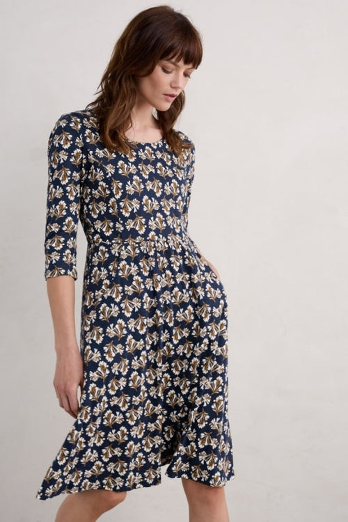 An image of the Seasalt Enor 3/4 Sleeve Dress in Printed Seaweed Maritime / Navy.