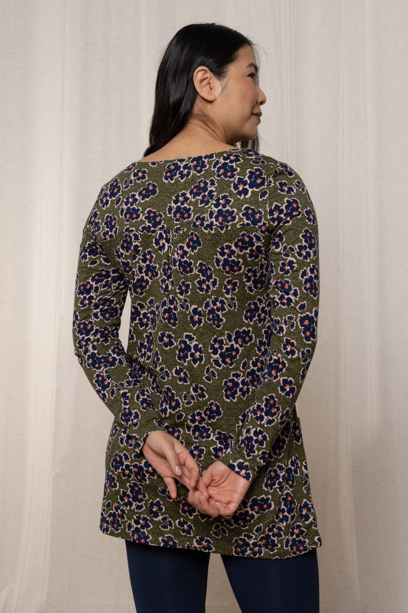 An image of the Lily & Me Clover Tunic Meadow in Olive.