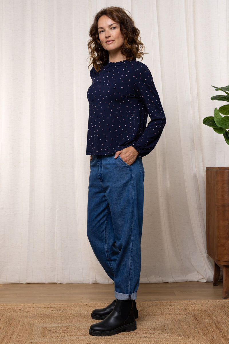 An image of the Lily & Me Eastcombe Top Paintbrush in Navy.