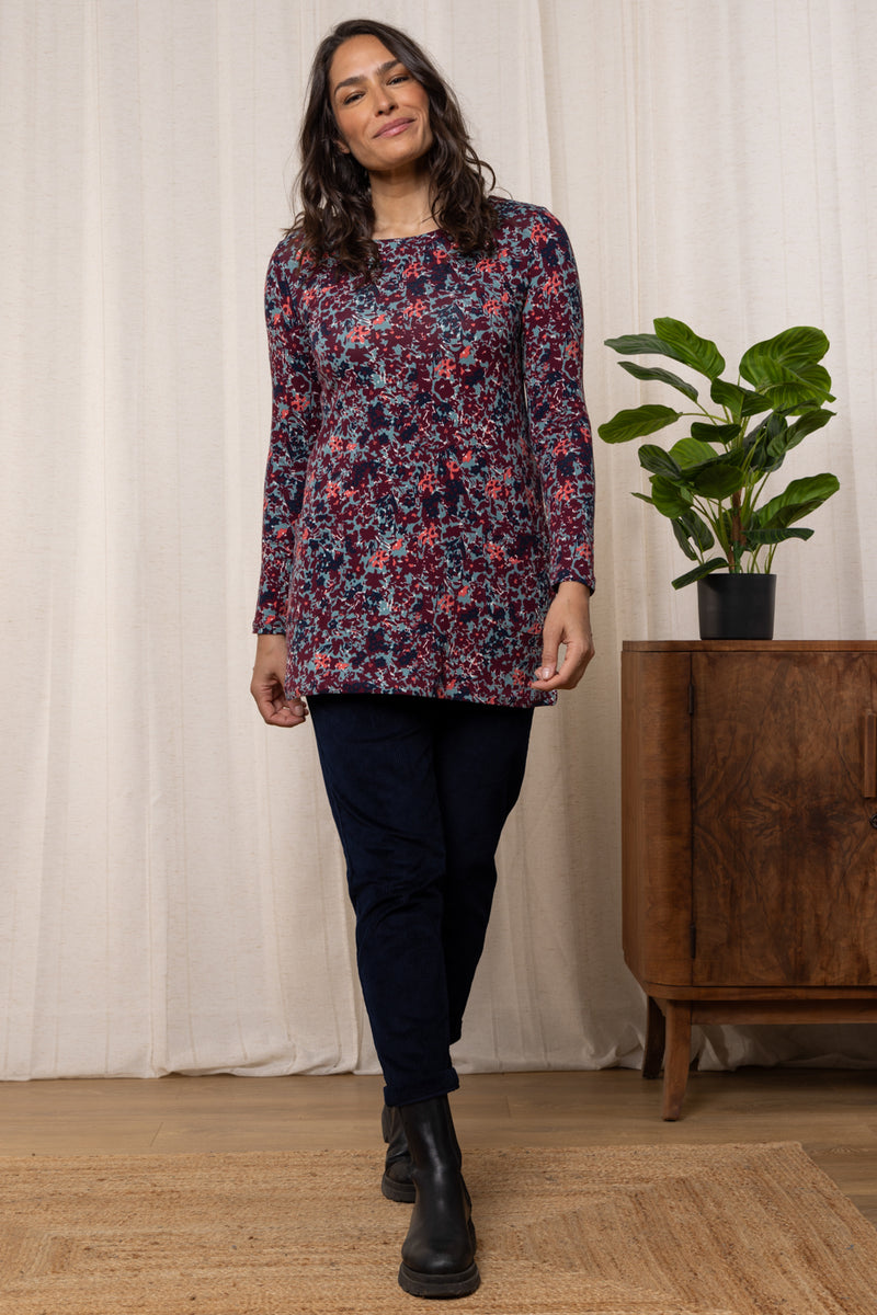 An image of the Lily & Me High Tea Tunic Hedgerow in Mulberry.