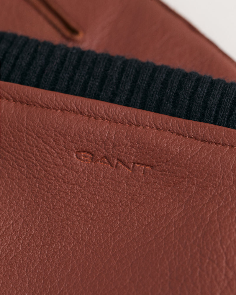 An image of the Gant Cashmere Lined Leather Gloves in Cognac Brown.