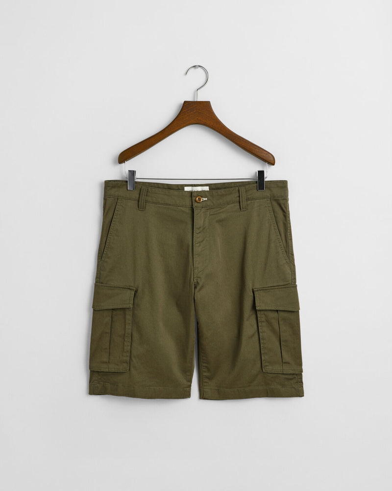 An image of the Gant Relaxed Twill Cargo Shorts